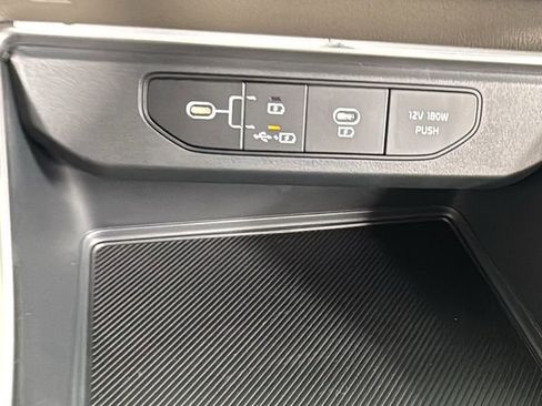 New 2026 Kia Carnival LXS image 29