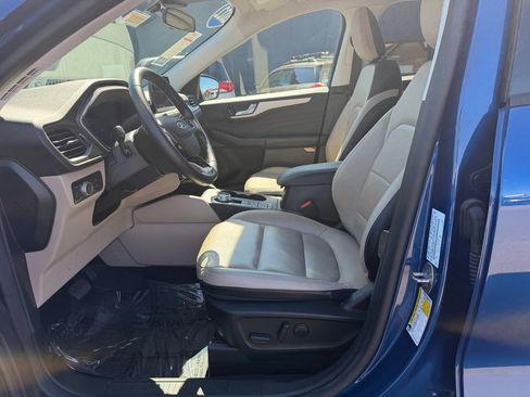 Used 2022 Ford Escape SEL w/ Technology Package AWD/4WD image 15