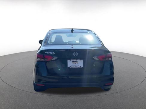 Used 2025 Nissan Versa SV image 10