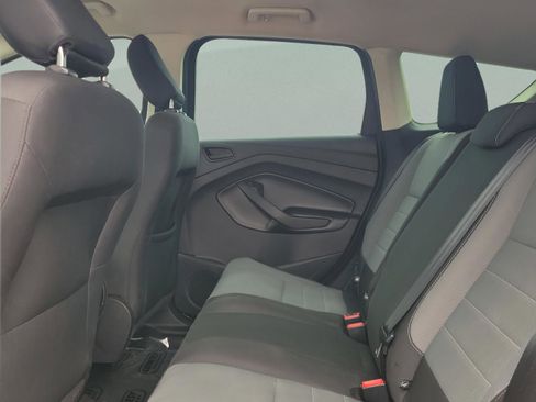 Used 2019 Ford Escape S image 7