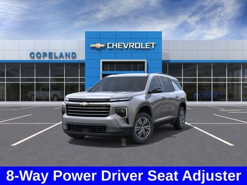 New 2026 Chevrolet Traverse LT image 9