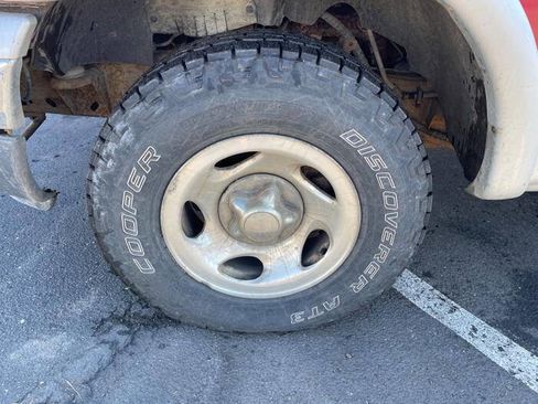 Used 2000 Ford F150 XL image 11