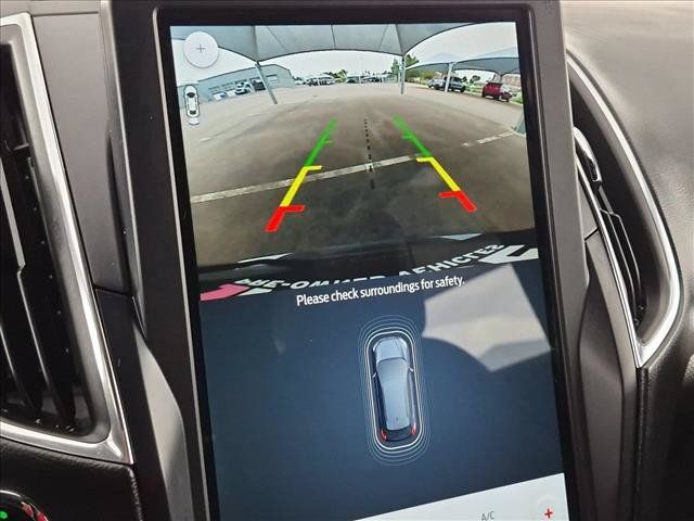 Used 2022 Ford Edge Titanium w/ Equipment Group 301A AWD/4WD image 14