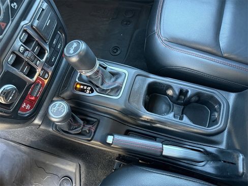 Used 2021 Jeep Wrangler Unlimited Rubicon image 28