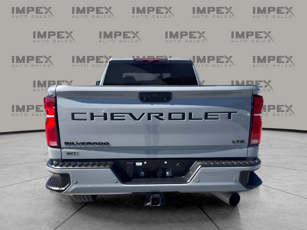 Used 2024 Chevrolet Silverado 2500 LTZ w/ LTZ Plus Package AWD/4WD image 5