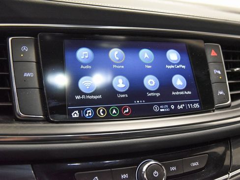 Used 2024 Buick Enclave Premium image 20