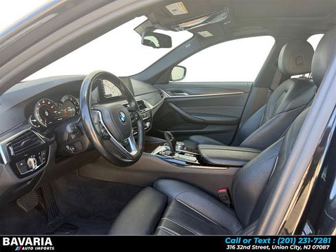 Used 2018 BMW 540i xDrive w/ Premium Package AWD/4WD image 10