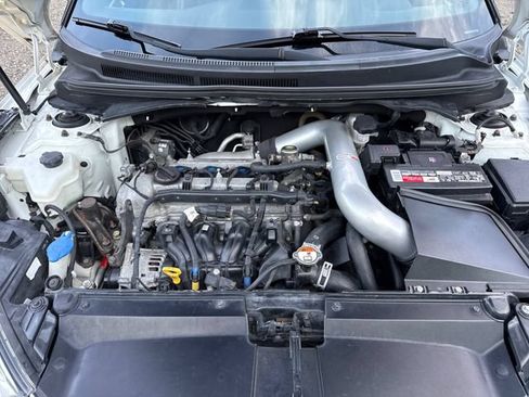 Used 2016 Hyundai Veloster Turbo w/ Option Group 04 FWD image 26