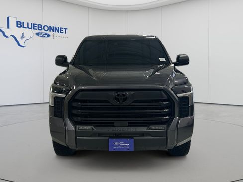 Used 2025 Toyota Tundra SR5 w/ SR5 Premium Package AWD/4WD image 2
