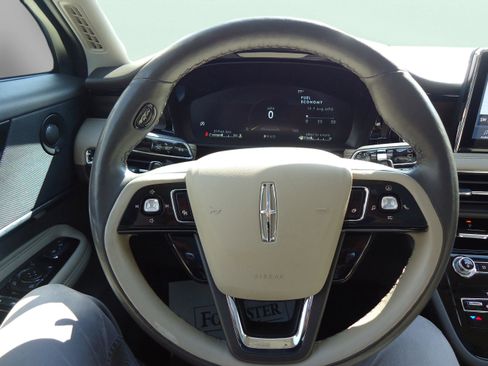 Used 2021 Lincoln Corsair Reserve w/ Equipment Group 201A image 12