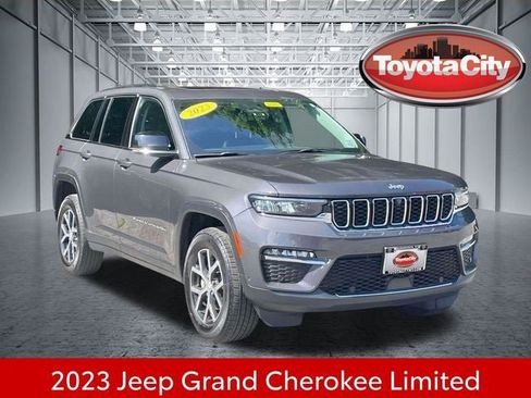 Used 2023 Jeep Grand Cherokee Limited w/ Luxury Tech Group II AWD/4WD image 1