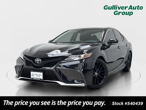 Used 2021 Toyota Camry XSE FWD image 1