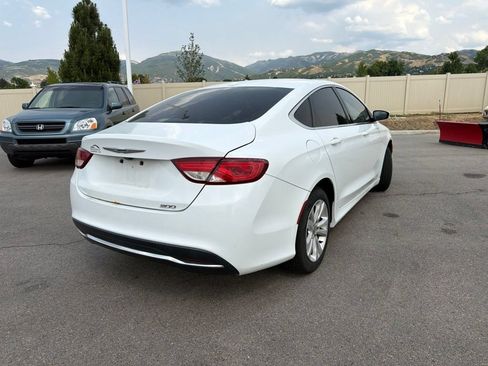 Used 2015 Chrysler 200 Limited w/ Convenience Group FWD image 8