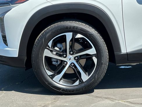 Used 2026 Chevrolet Trax RS w/ Driver Confidence Package FWD image 36
