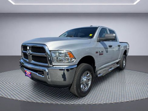 Used 2018 RAM 2500 Tradesman w/ Chrome Appearance Group AWD/4WD image 2