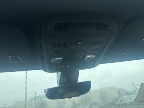 Certified 2023 Cadillac XT5 Sportv w/ Technology Package image 5