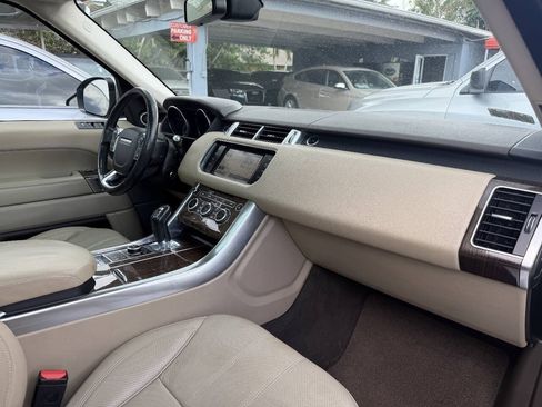Used 2015 Land Rover Range Rover Sport HSE AWD/4WD image 39