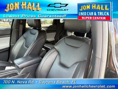 Used 2024 Jeep Compass Latitude image 17