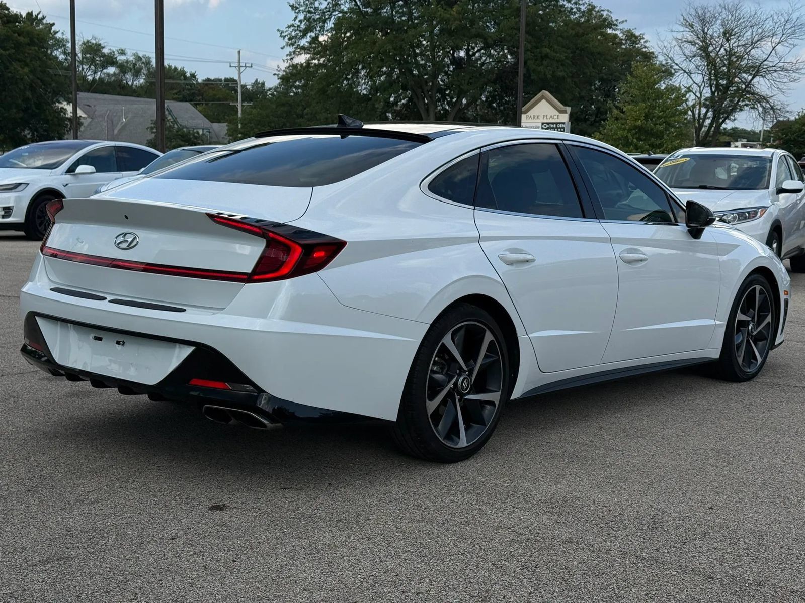 Used 2021 Hyundai Sonata SEL Plus w/ Tech Package FWD image 6