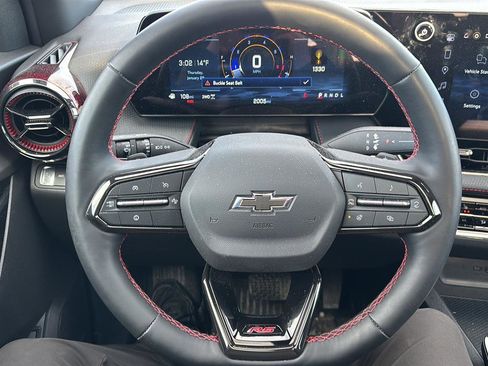 Used 2026 Chevrolet Equinox RS w/ Convenience Package III image 5