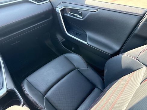 Used 2025 Toyota RAV4 XSE w/ Premium Package AWD/4WD image 16
