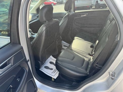 Used 2017 Ford Edge Titanium w/ Technology Package image 10