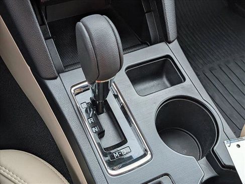 Used 2019 Subaru Outback 3.6R Limited w/ Popular Package #2 image 12