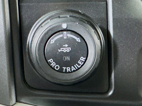 Used 2021 Ford F150 XLT w/ Trailer Tow Package image 18