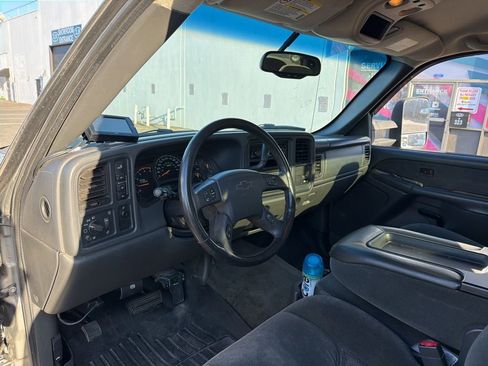 Used 2003 Chevrolet Silverado 2500 LS image 11