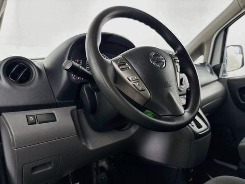 Used 2021 Nissan NV200 S FWD image 20
