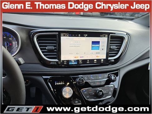 New 2026 Chrysler Pacifica Select w/ S Appearance Package FWD image 11