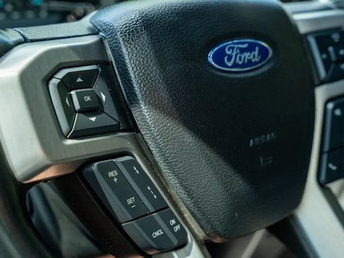Used 2020 Ford F150 Platinum w/ Equipment Group 701A Luxury AWD/4WD image 26