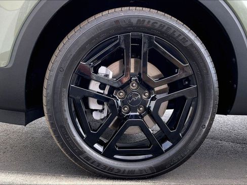 Used 2025 Kia Telluride SX Prestige X-Line image 9