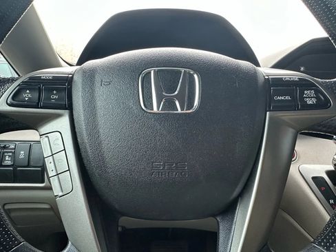 Used 2016 Honda Odyssey SE image 15