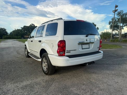 Used 2005 Dodge Durango Limited w/ Trailer Tow Group RWD image 8