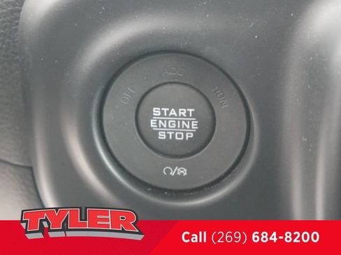 Used 2022 Jeep Gladiator Mojave w/ Cold Weather Group AWD/4WD image 28