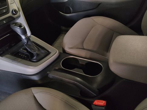 Used 2018 Hyundai Elantra SE w/ Cargo Package FWD image 26