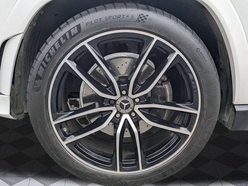 Used 2022 Mercedes-Benz GLS 450 4MATIC image 9