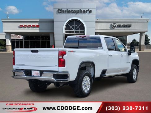 Used 2025 Chevrolet Silverado 3500 LT w/ Safety Package AWD/4WD image 3