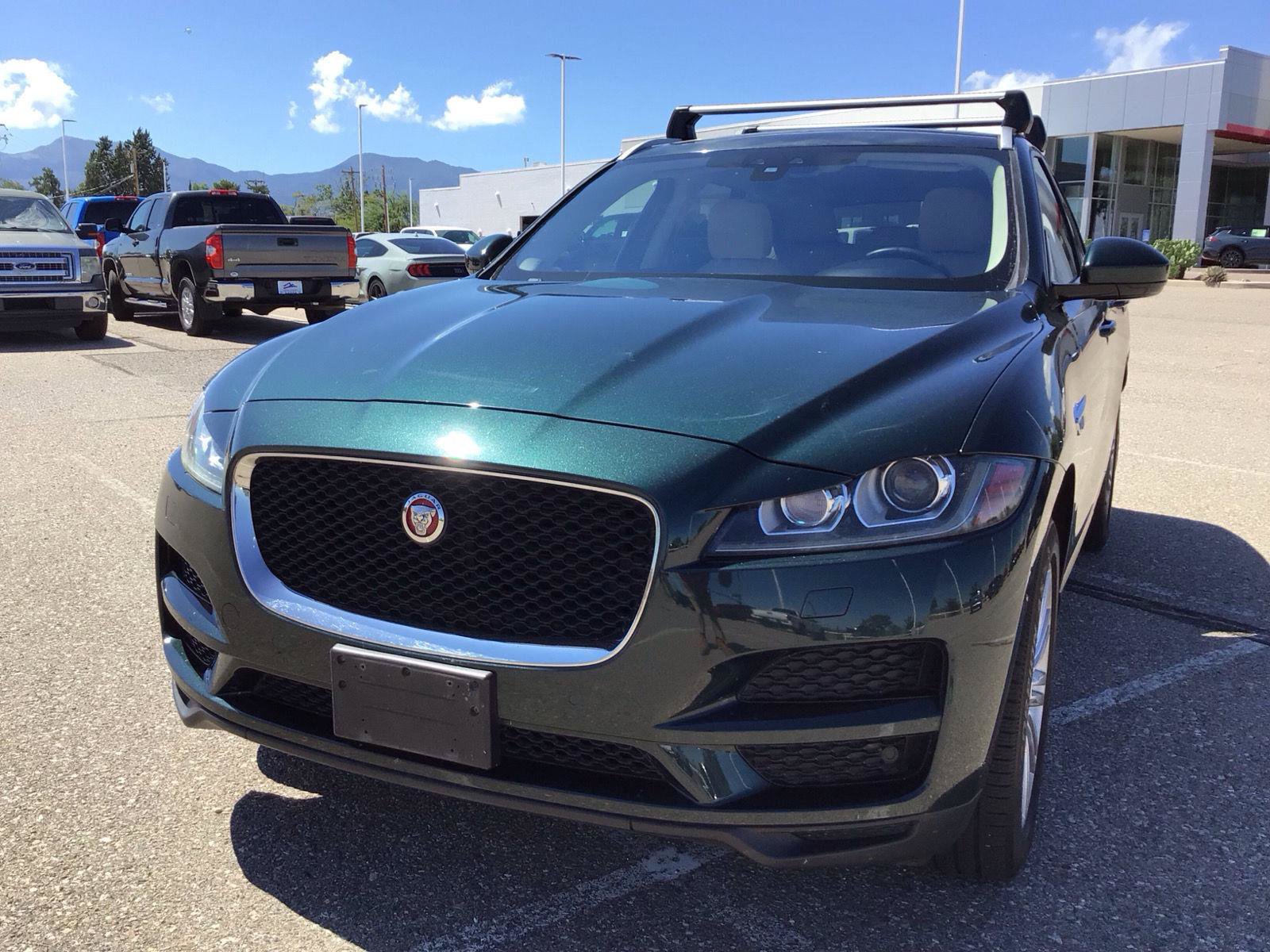 Used 2018 Jaguar F-PACE Premium AWD/4WD image 10