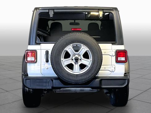 Used 2020 Jeep Wrangler Sport AWD/4WD image 5