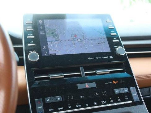 Used 2019 Toyota Avalon Limited w/ Protection Package FWD image 12