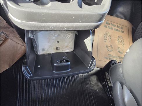 Used 2019 Chevrolet Express 2500 w/ Driver Convenience Package image 17