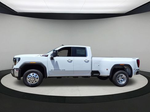 New 2026 GMC Sierra 3500 SLE w/ SLE Value Package AWD/4WD image 2