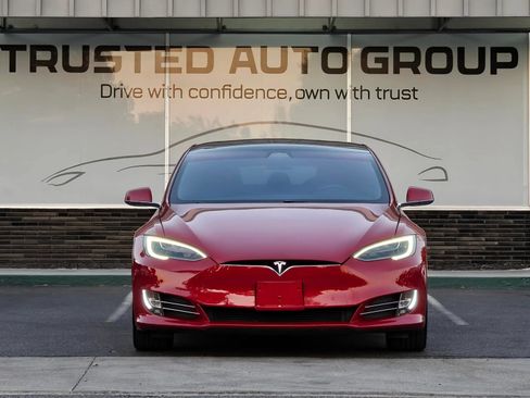 Used 2020 Tesla Model S Long Range Plus AWD/4WD image 3