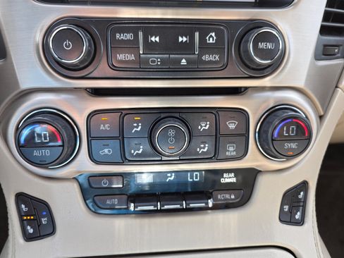 Used 2016 GMC Yukon Denali AWD/4WD image 16