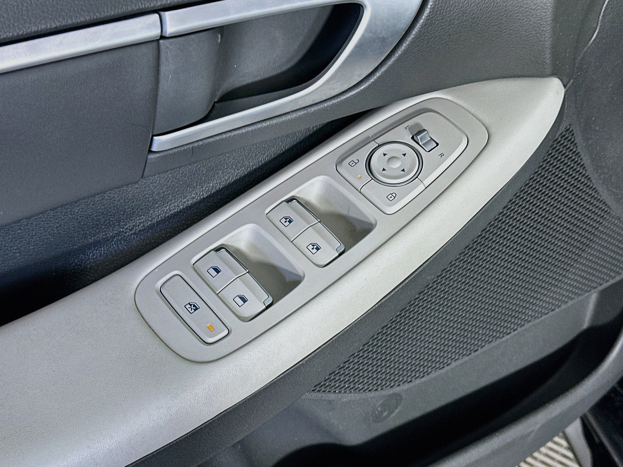 Used 2025 Hyundai Sonata SEL FWD image 15