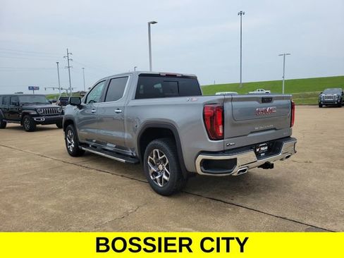 New 2026 GMC Sierra 1500 SLT AWD/4WD image 5