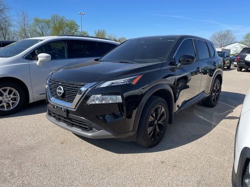 Used 2023 Nissan Rogue SV AWD/4WD image 2