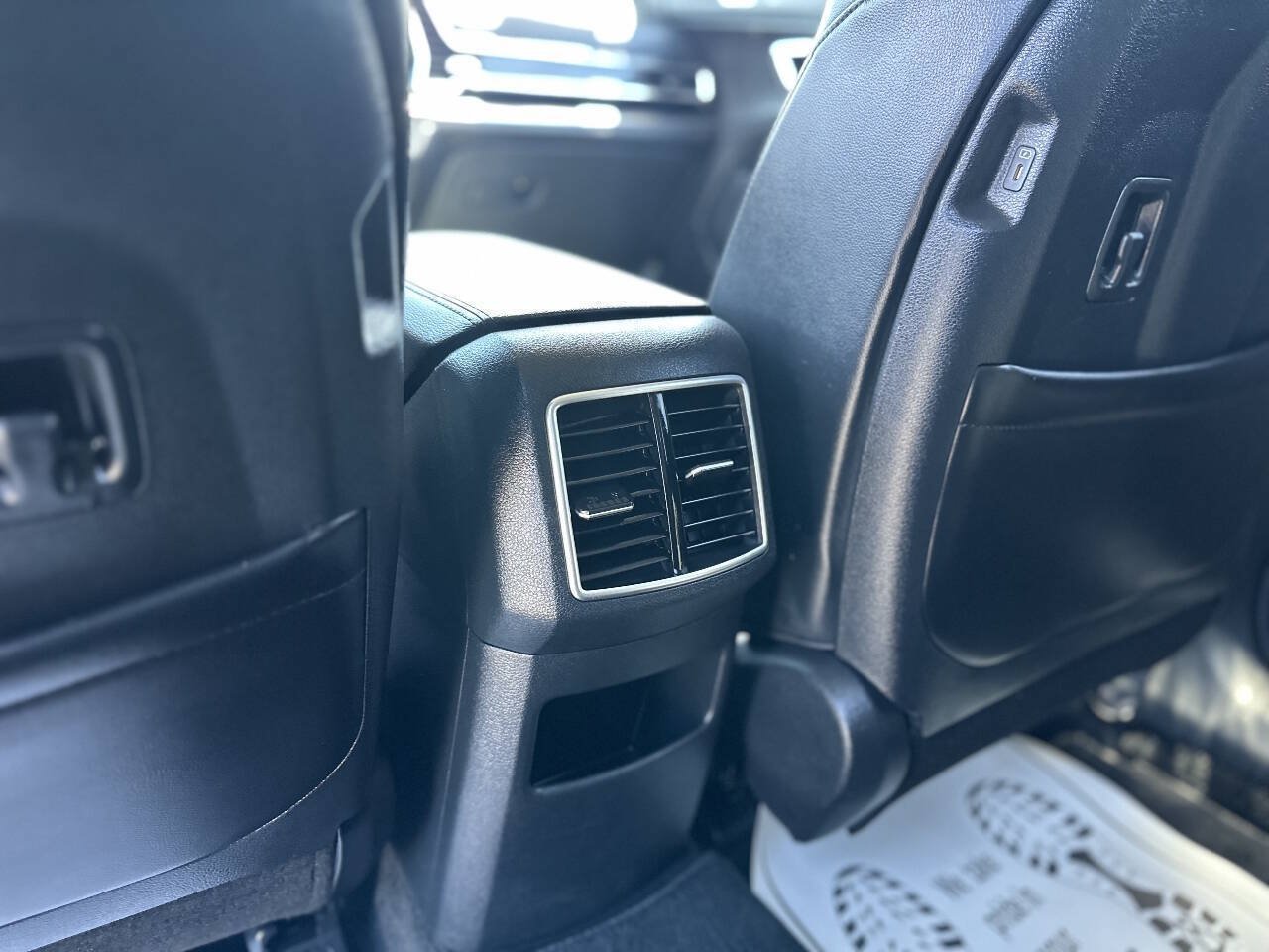 Used 2023 Kia Sportage EX AWD/4WD image 17